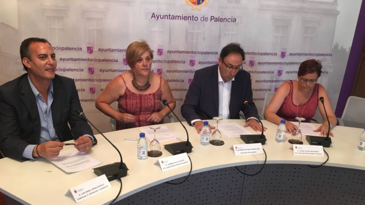 El Ayuntamiento firma convenios de colaboración con ASPACE y Autismo Palencia