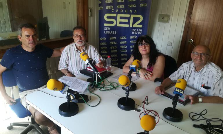 Integrantes de la plataforma en defensa de las pensiones de Linares.