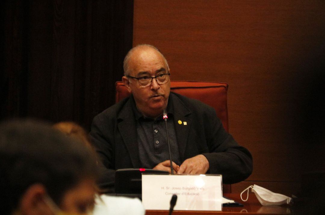 El conseller d'Educació, Josep Bargalló, a la Diputació Permanent del Parlament