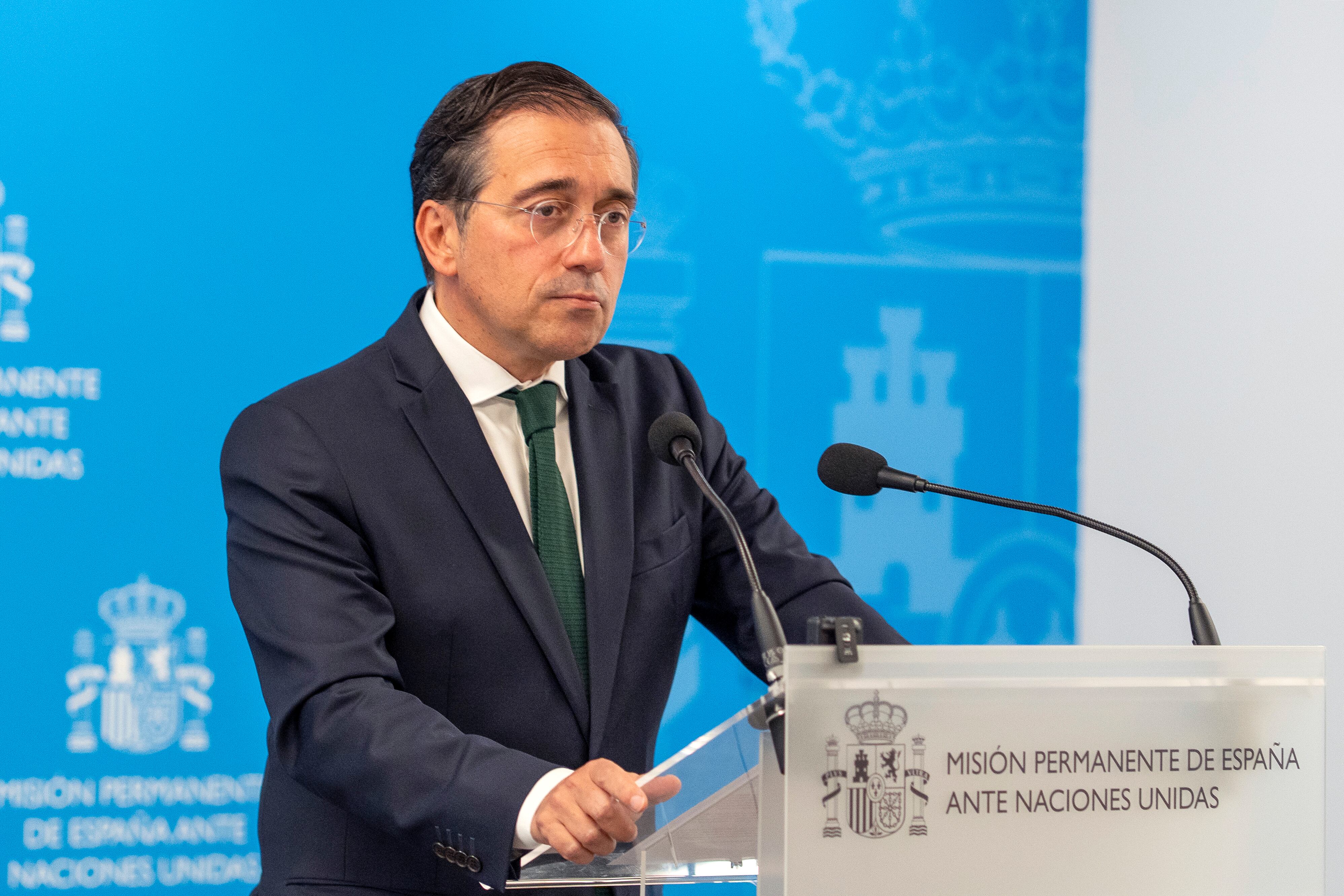 El ministro de Asuntos Exteriores, Unión Europea y Cooperación, José Manuel Albares, habla en rueda de prensa en Nueva York (EE.UU.). 