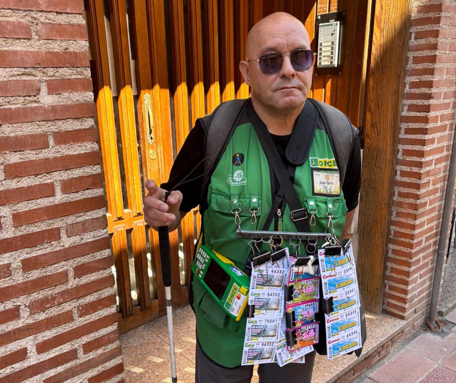 Juan Carlos Martínez, vendedor de la ONCE