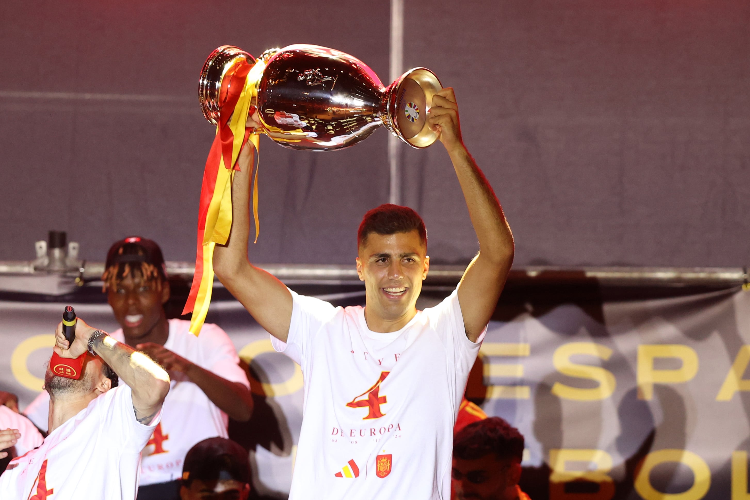 Rodri, durante la celebración de la Eurocopa 2024