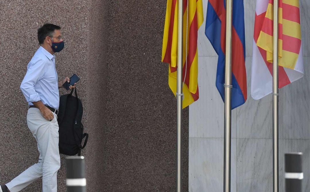 Josep María Bartomeu, entrando en las oficinas del FC Barcelona en una imagen de archivo.