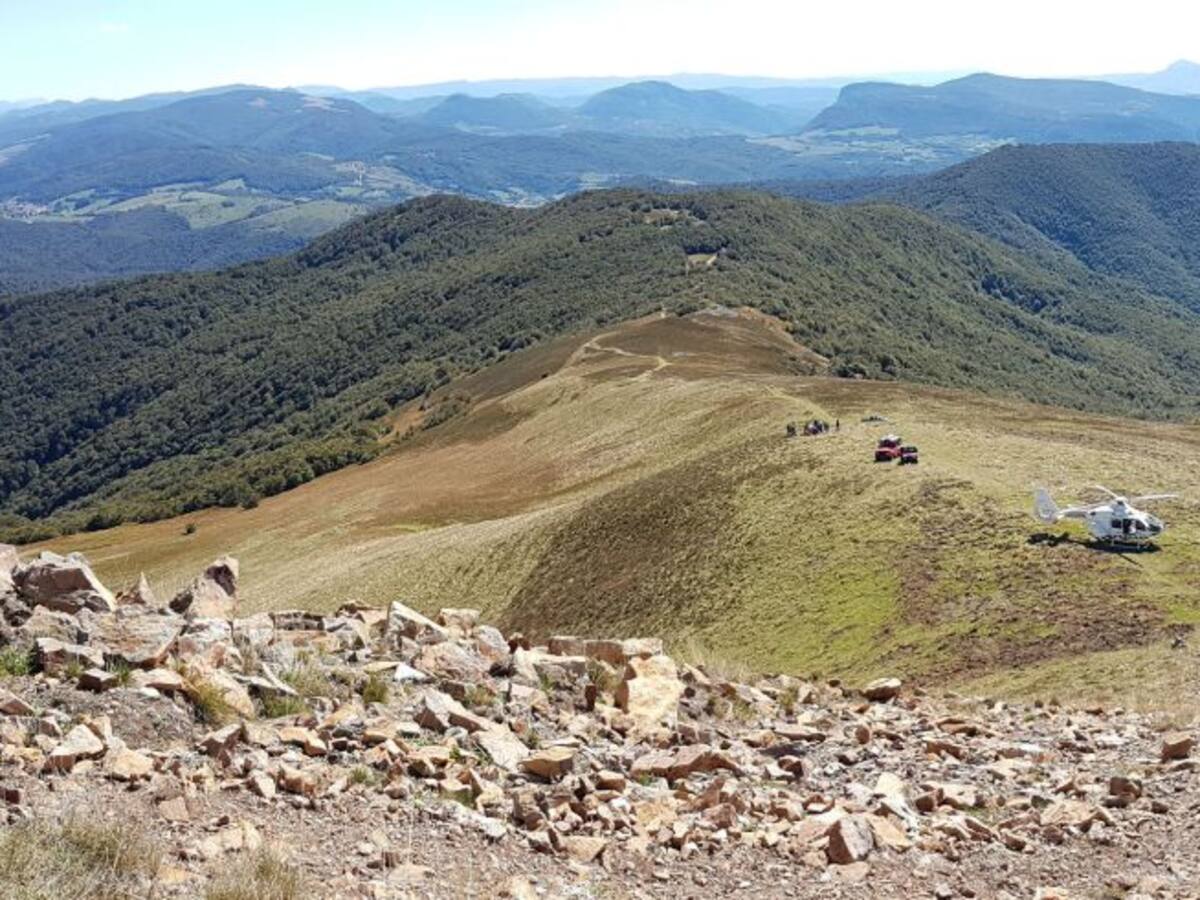 Fallece un hombre de 74 años tras caerse en el monte Adi