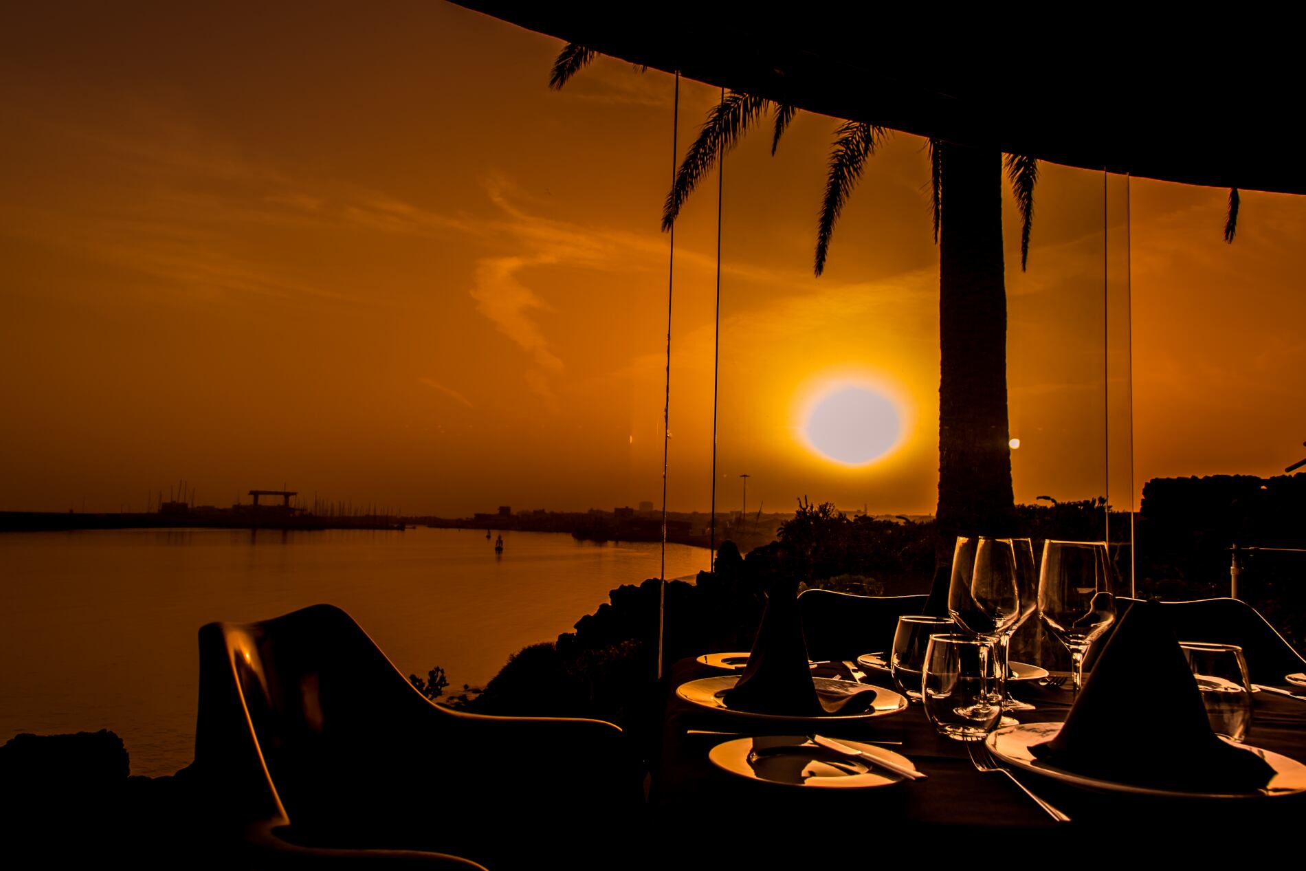 Vistas desde el restaurante del MIAC-Castillo de San José de Arrecife, en Lanzarote.