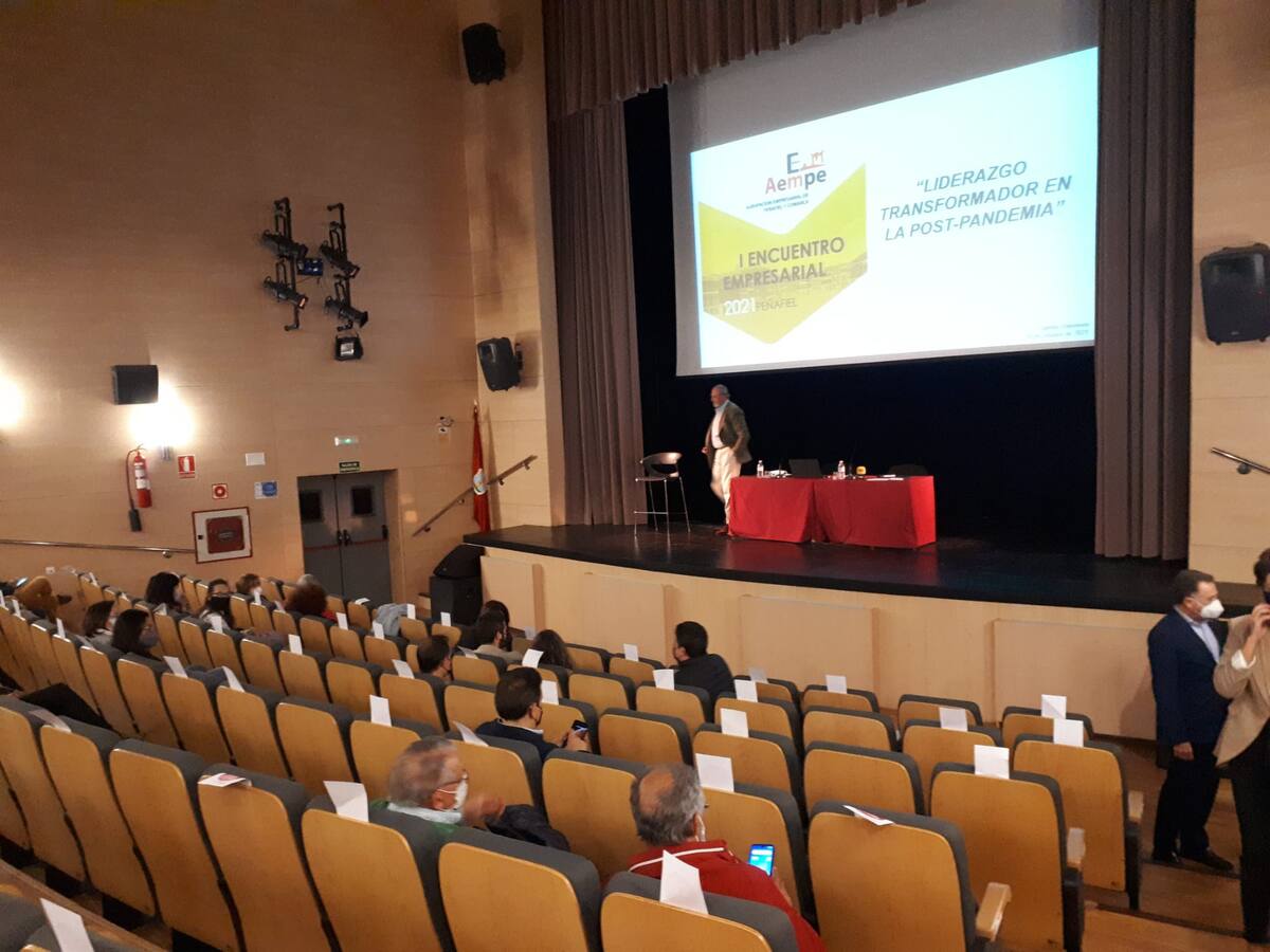 El II Encuentro Empresarial de Peñafiel se celebra este lunes en el Auditorio Cultural