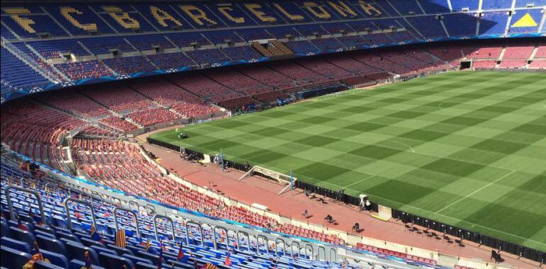 Los aficionados se encontrarán una bandera en su asiento cuando lleguen esta tarde al Camp Nou.