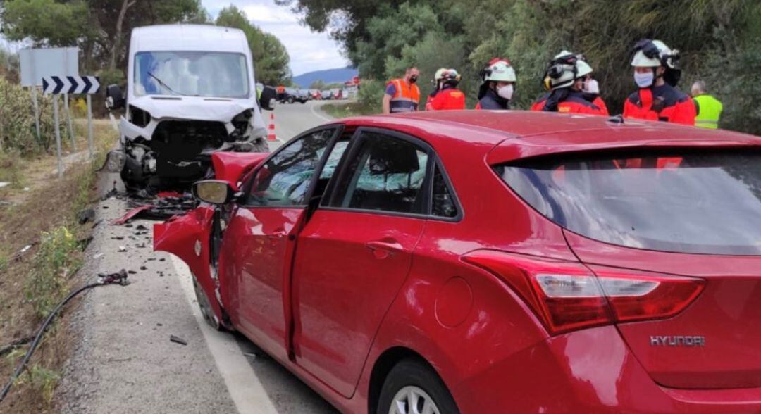 Un accidente de tráfico en la provincia de Málaga (archivo)