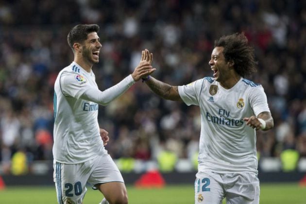 Marcelo celebra uno de los goles con Asensio