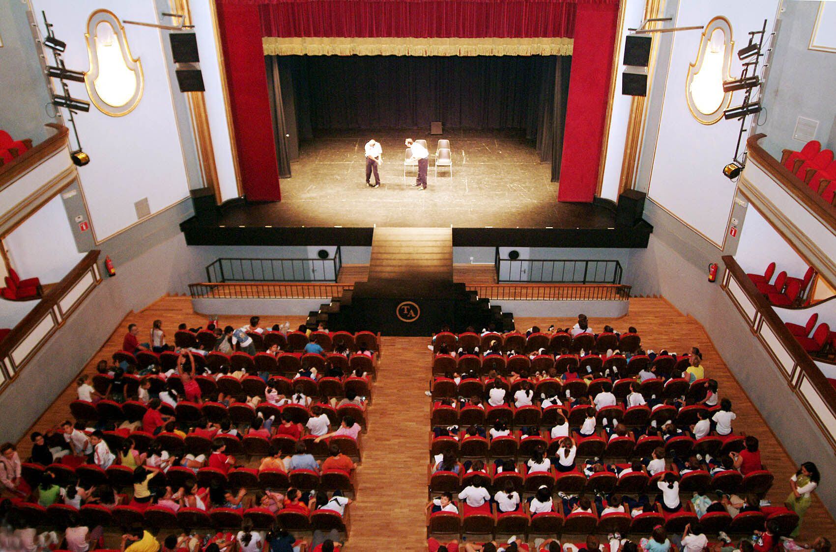 Teatro Alkázar de Plasencia durante una función