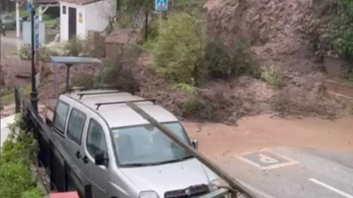 El Secadero se queda sin luz ni teléfono por el temporal y recomienda recoger a los niños del colegio ante el previsible desbordamiento del río