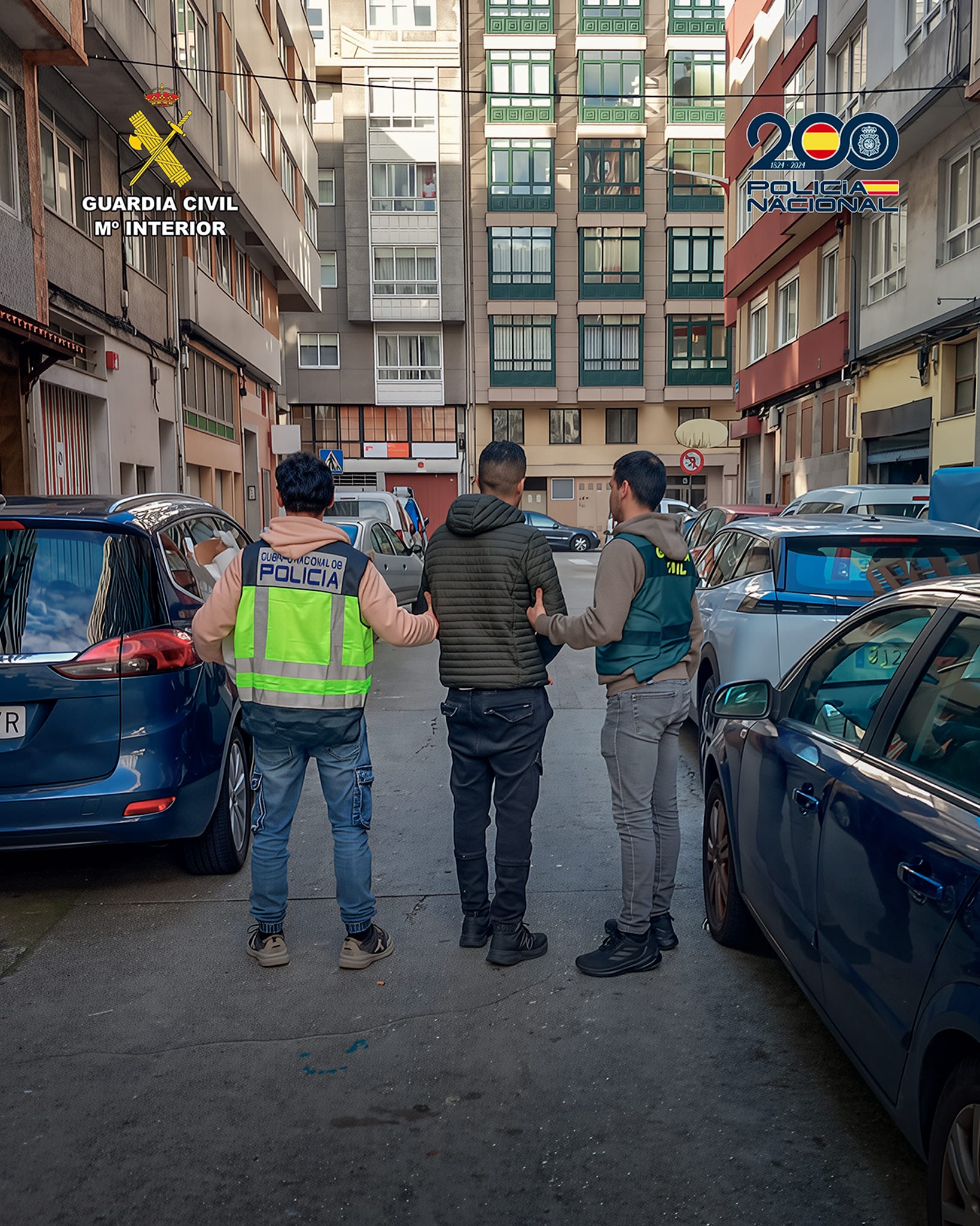 Imagen de la detención por robos de móviles en Lugo