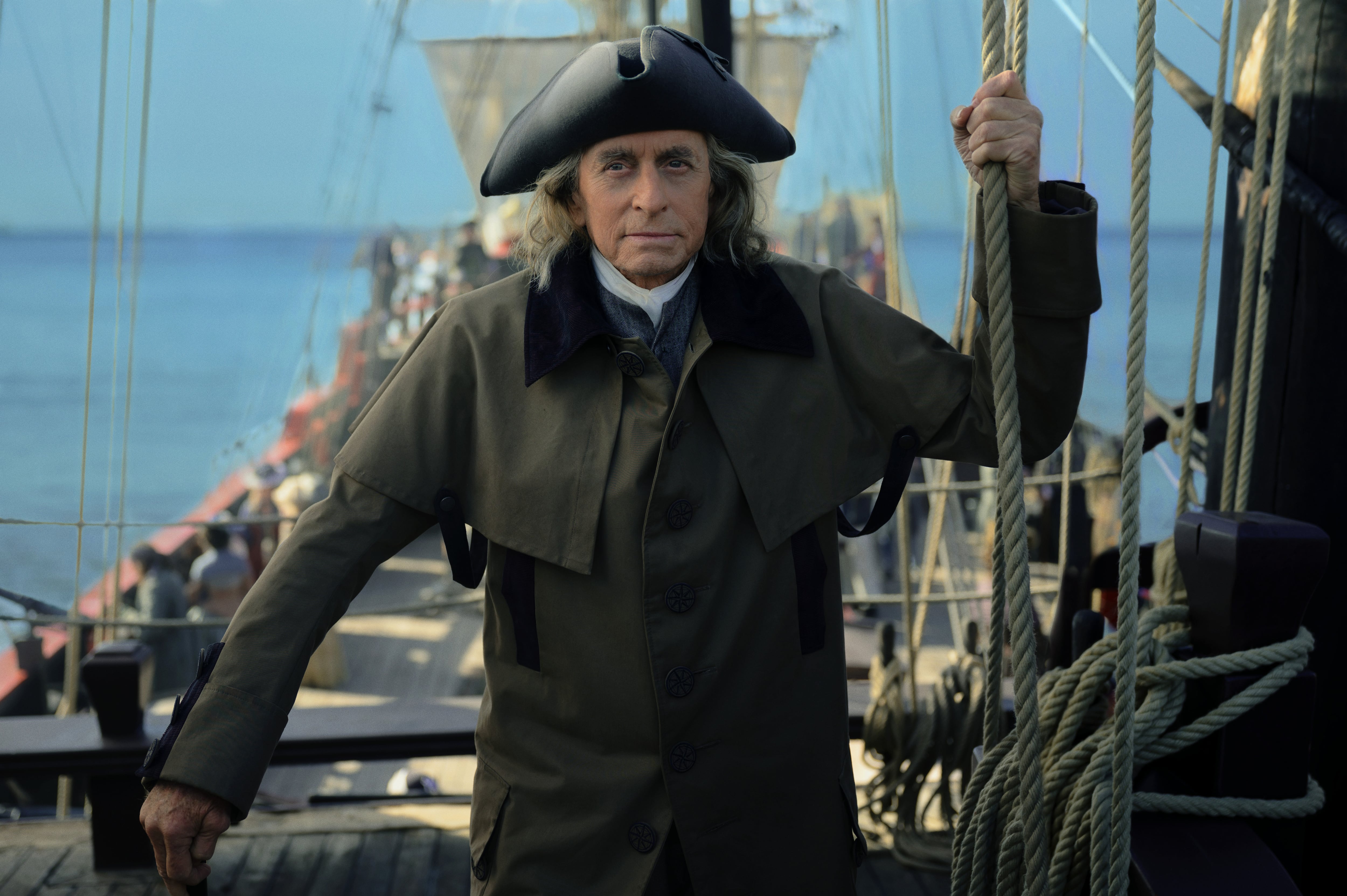 Michael Douglas en Benjamin Franklin / APPLE TV+