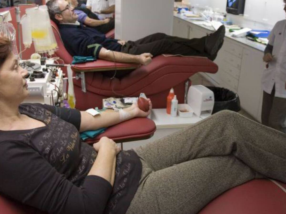 Llamamiento urgente a los sevillanos a donar sangre