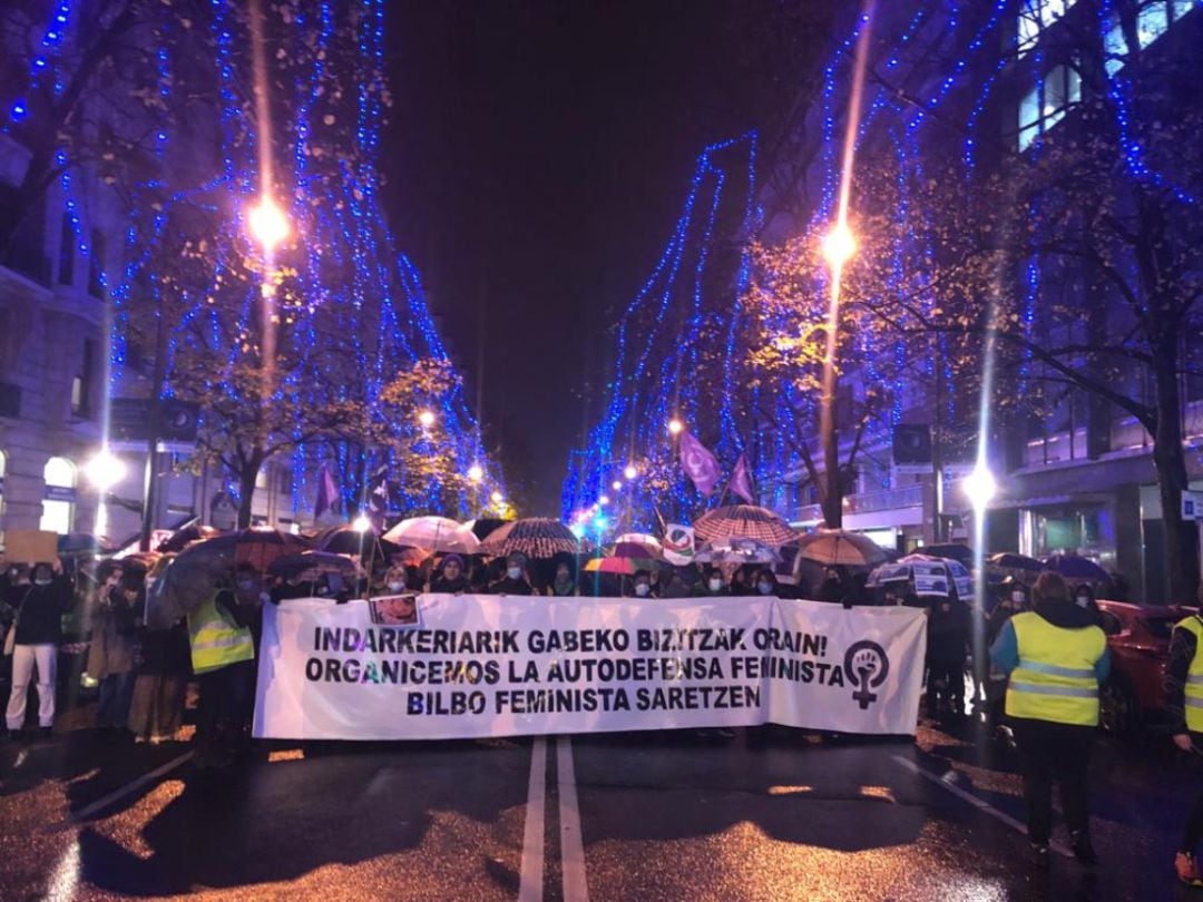 Manifestación con motivo del Día de la Erradicación de la Violencia contra las Mujeres en Bilbao