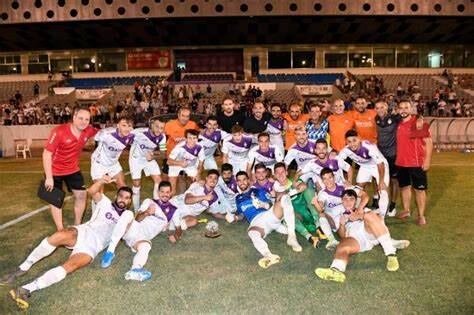 Los jugadores del Real Jaén festejan la victoria conseguida ante el Villarrobledo en la última edición del Trofeo del Olivo que se disputó en el año 2019