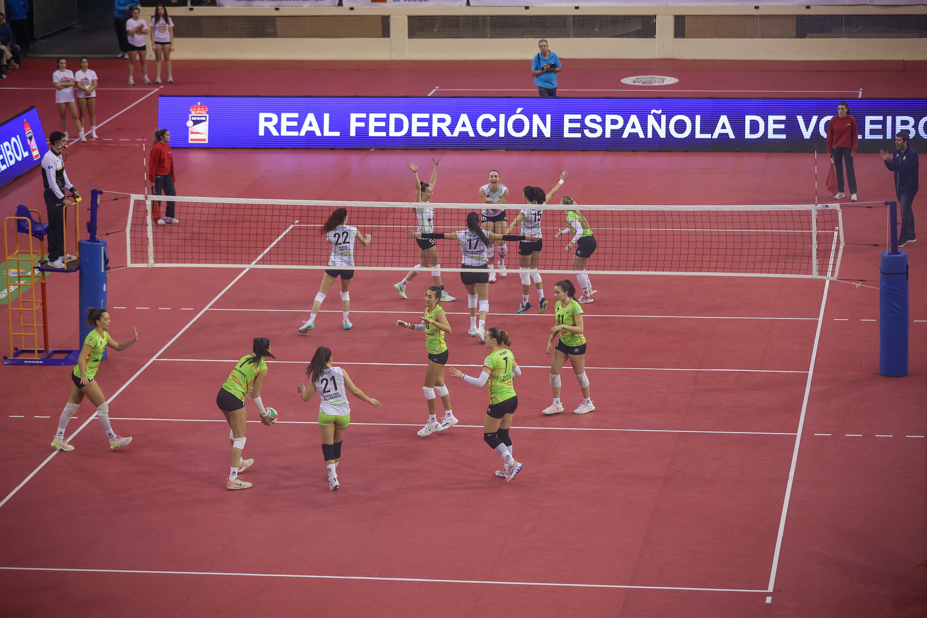 L'equip verd va derrotar al blanc, on jugaven tres membres de l'Avarca de Menorca,  en el partit de les estrelles disputat a Valladolid.