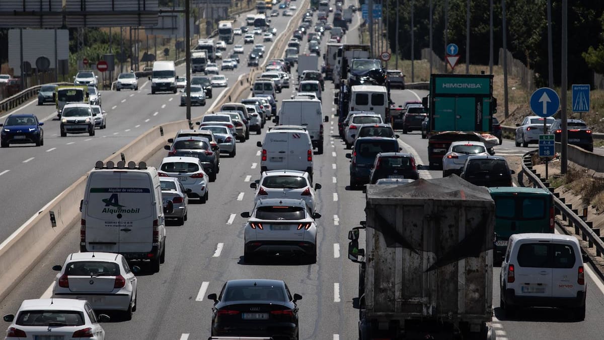 Retenciones en Sevilla por tres accidentes en la SE-30 y una colisión en la A-49