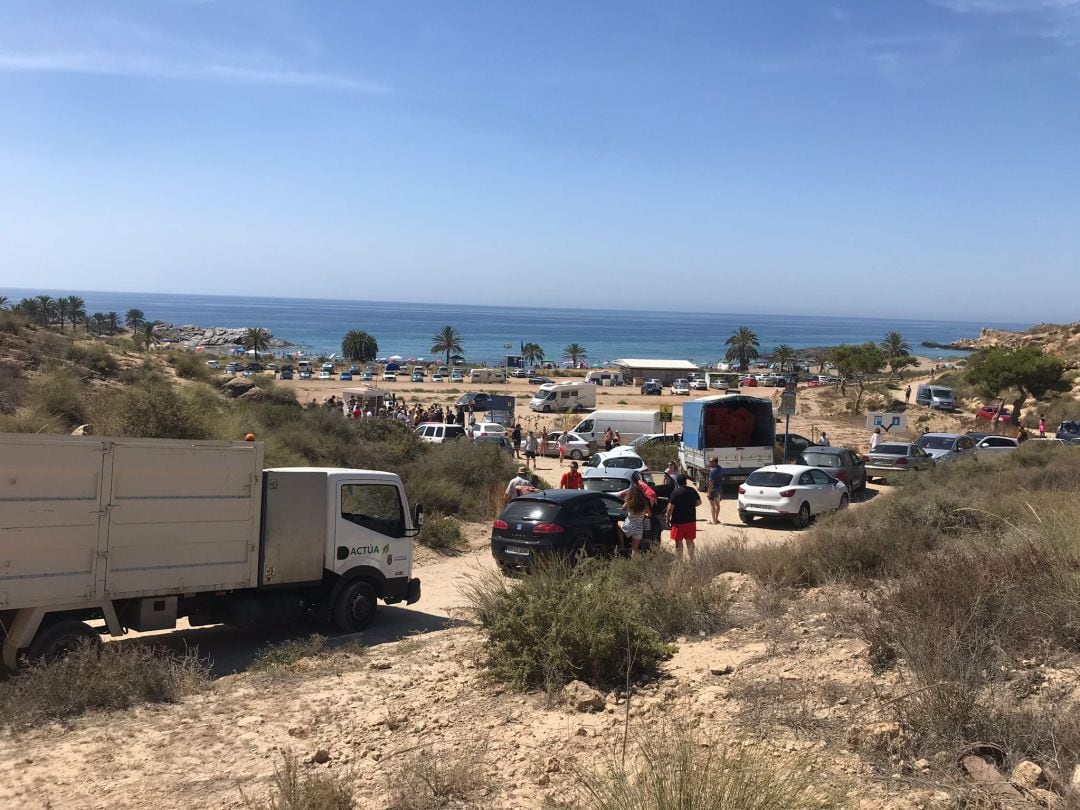 Acceso a la playa de Percheles