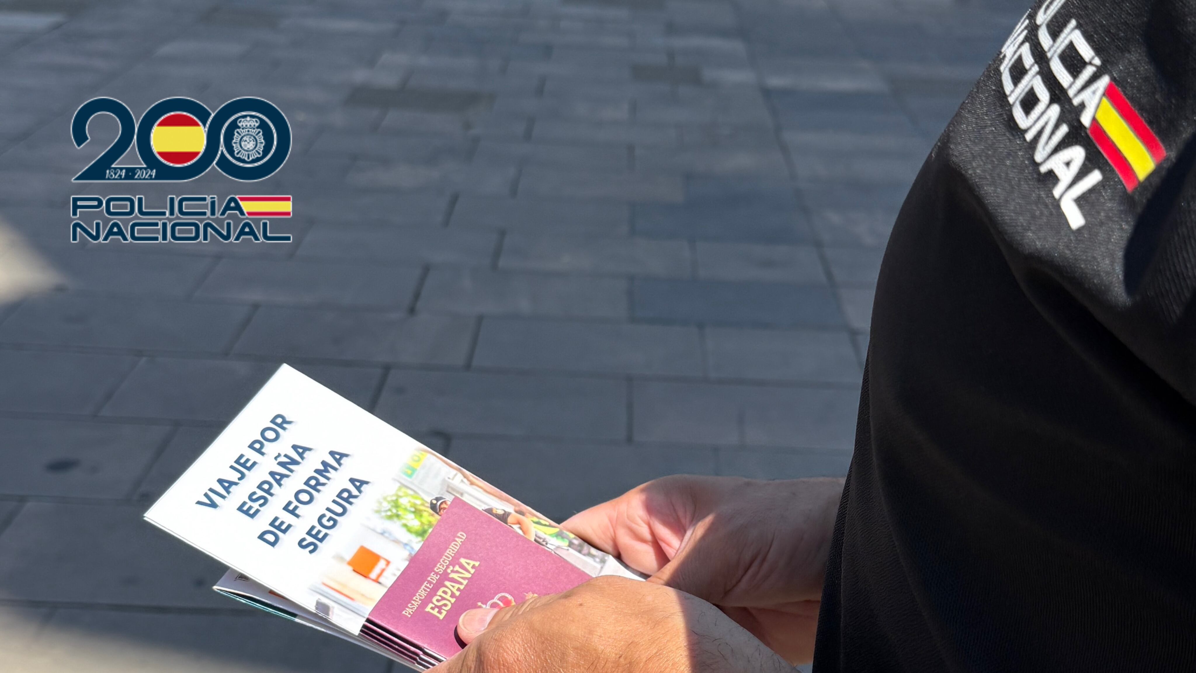 Campaña informativa de Policía Nacional en Logroño