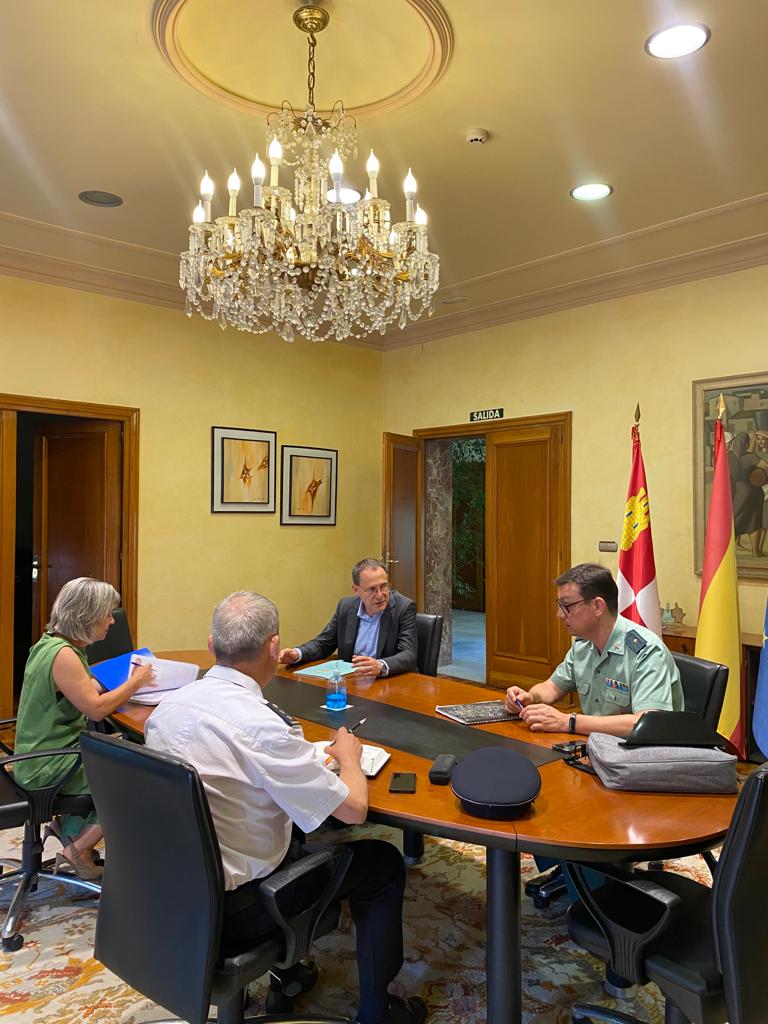 Momento de la reunión de coordinación del Subdelegado del Gobierno con los Cuerpos y Fuerzas de Seguridad del Estado