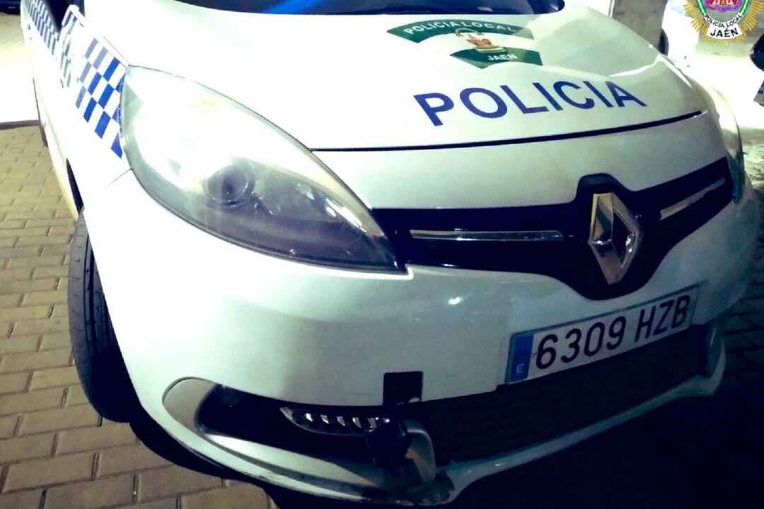 La Policía Local de Jaén se vio envuelta, este fin de semana, en un episodio violento por parte de un hombre supuestamente agredido en una discoteca