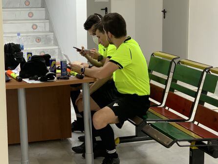 Los árbitros trabajaron en el hall