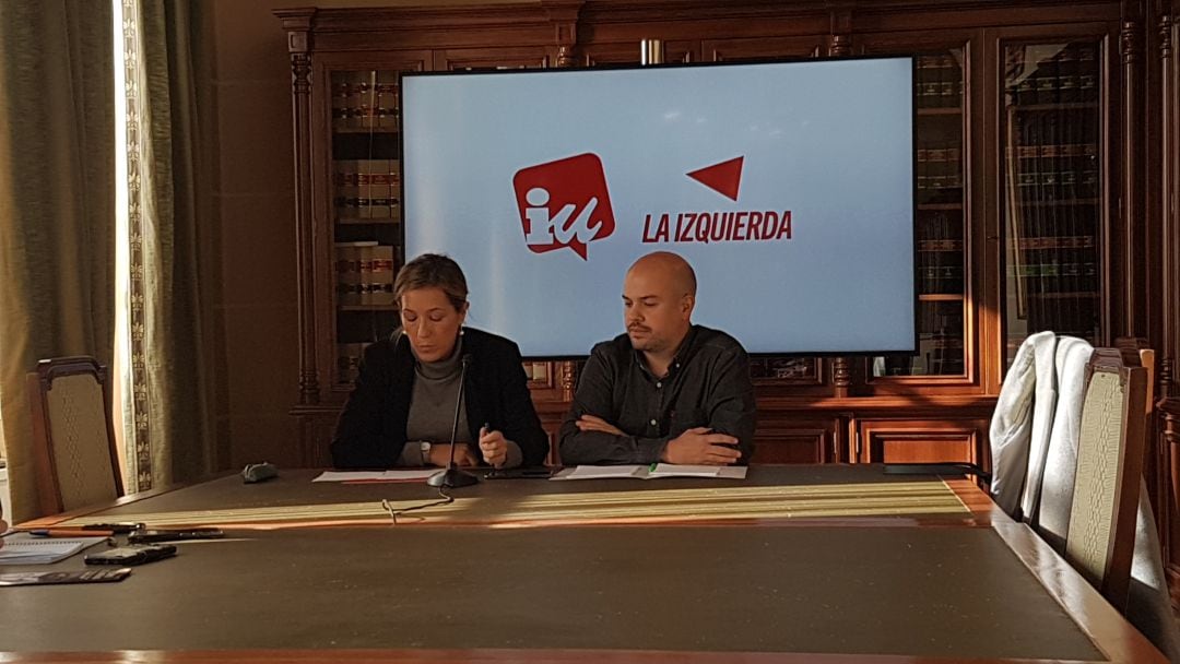 Ana Peñalosa y Ángel Galindo, concejales de IU en el equipo de Gobierno del Ayuntamiento de Segovia