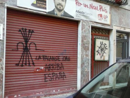 Pintada en la sede de Esquerra Unida