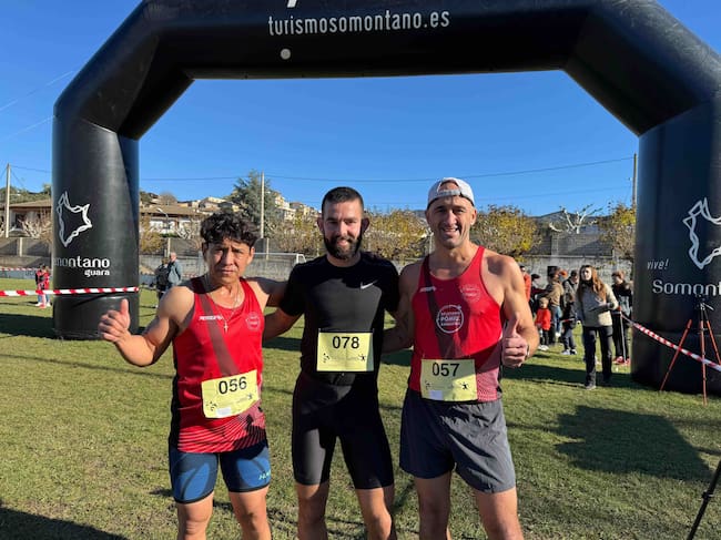 Los tres primeros clasificados en categoría absoluta. Foto: Comarca de Somontano