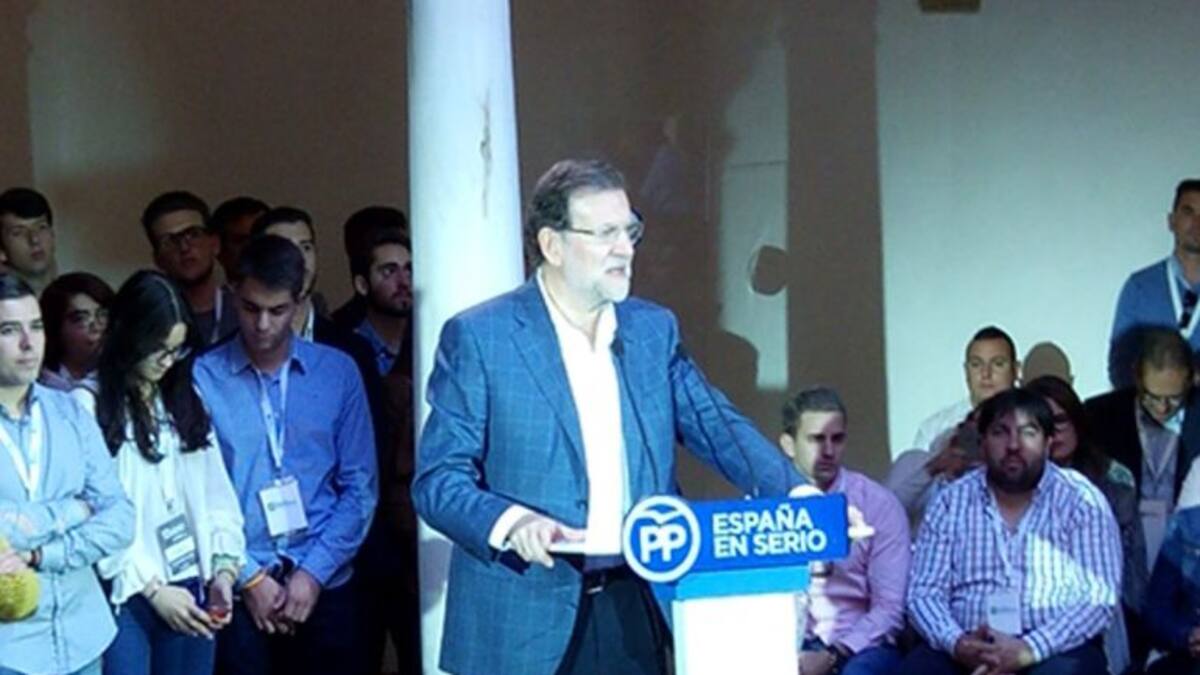 Rajoy anima a los suyos en Lorca