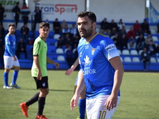 Guille Escribano durante un partido con el Xerez CD