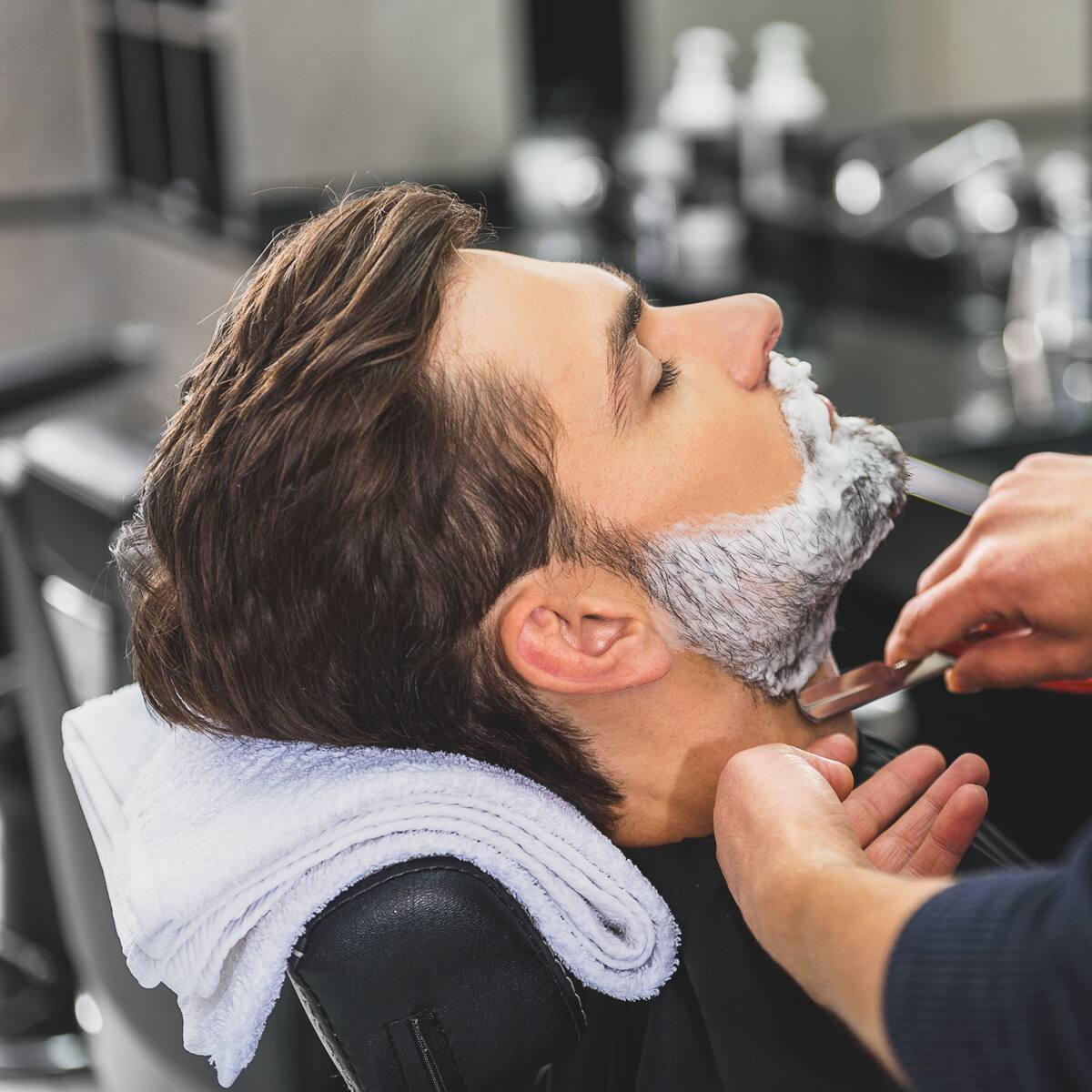 El mejor barbero de España revela el trabajo más surrealista que le han encargado nunca: fue para una boda y la novia casi le mata