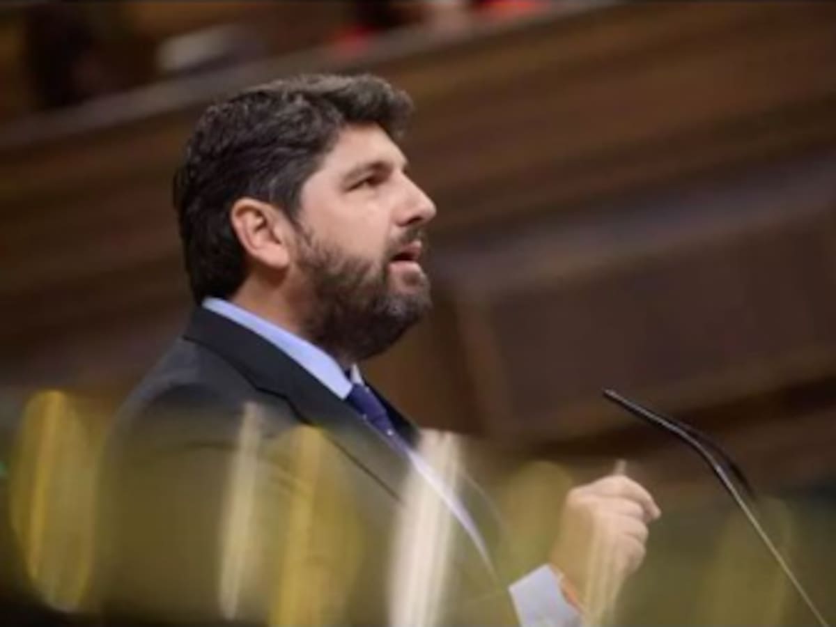 López Miras rechaza el “paletismo xenófobo” de ERC tras unas declaraciones sobre la Región de Murcia