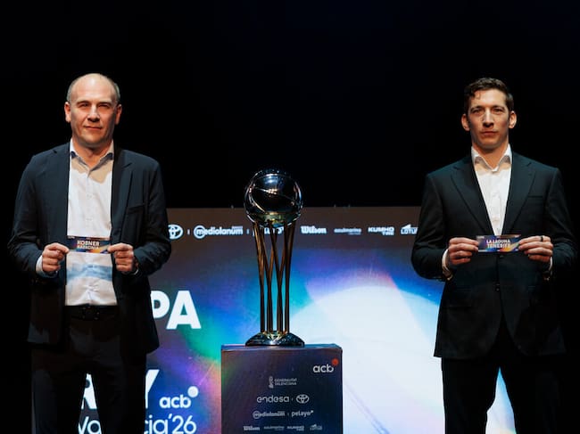 Nico Richotti junto al representante de Baskonia tras el sorteo de este lunes en Valencia
