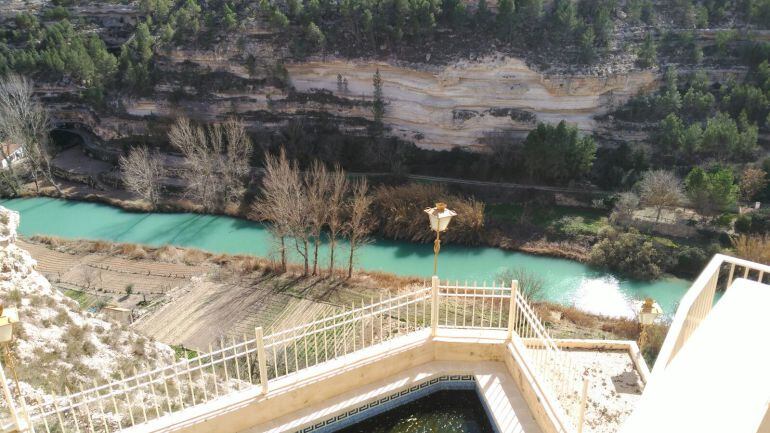 Río Júcar a su paso por la localidad de Jorquera