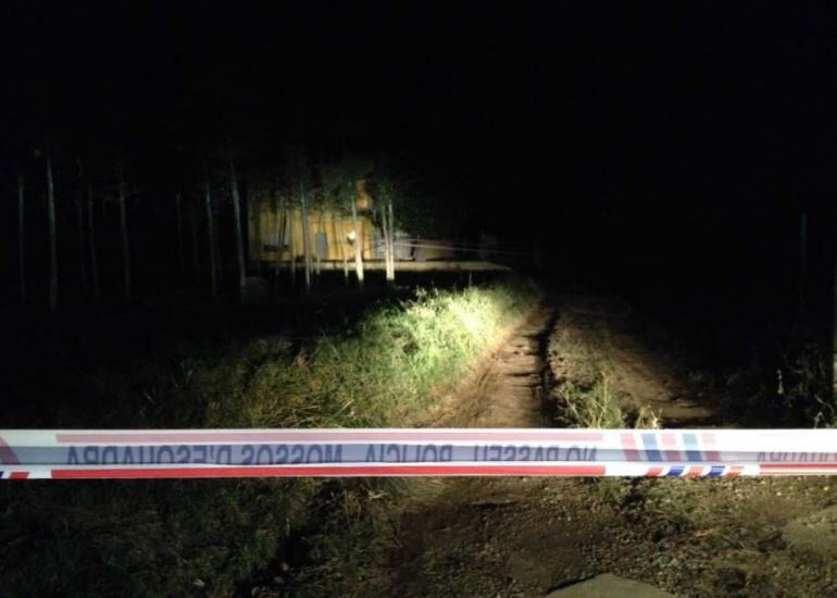 El camino rural donde se han encontrado los cadáveres