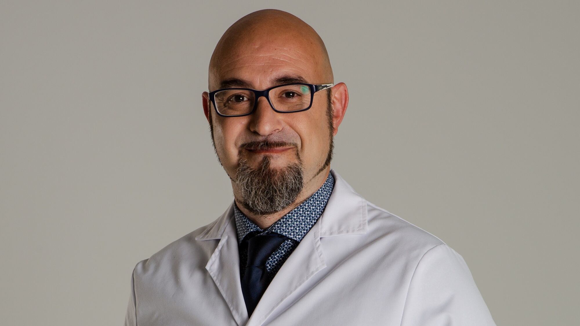 El doctor José Luis Lasaga, especialista del Servicio de Urgencias de Quirónsalud Alicante