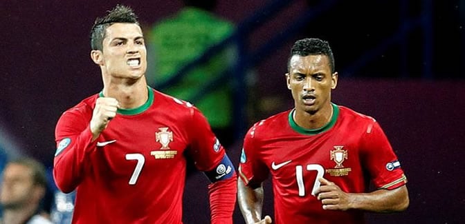 Cristiano Ronaldo celebra su segundo gol ante Holanda