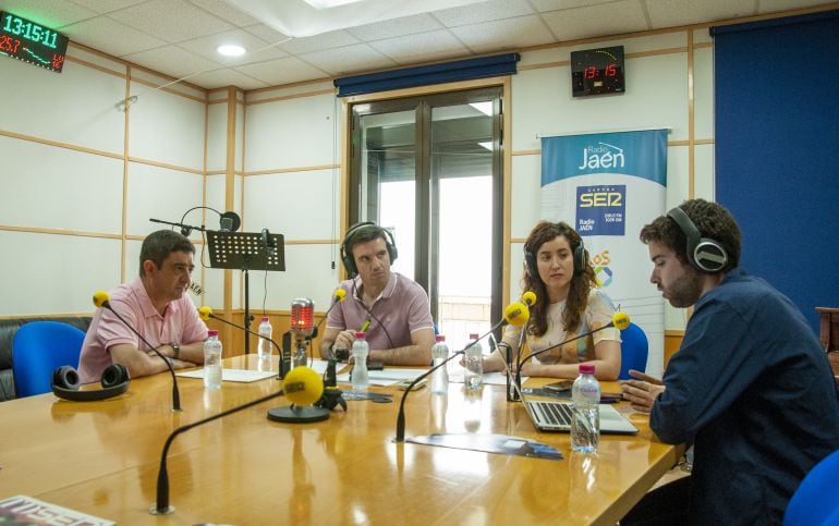 Programa Conectando la Provincia con Francisco Reyes, presidente de la Diputación de Jaén.