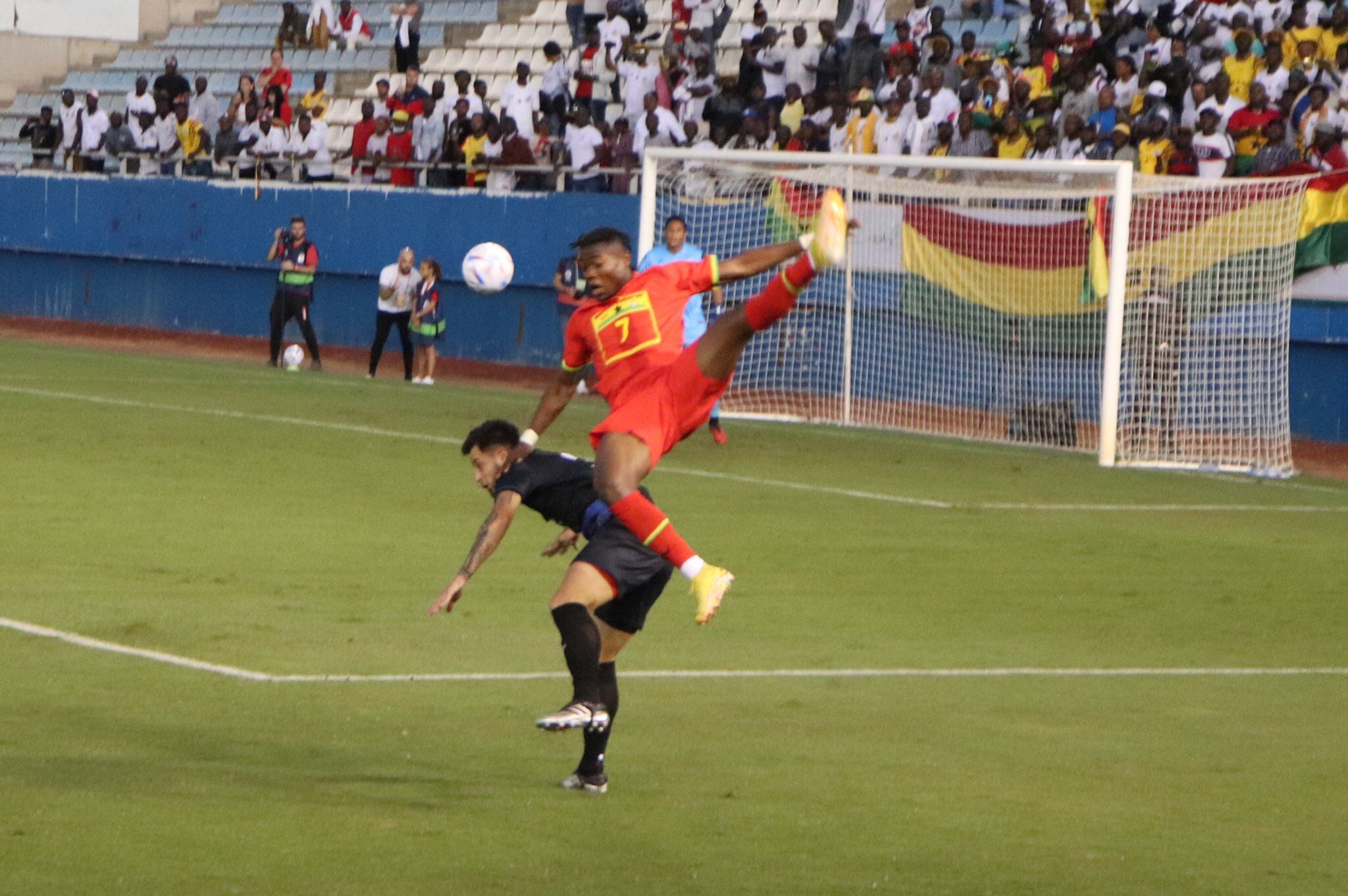 La selección de fútbol de Nicaragua encajó este martes su segunda derrota seguida al perder con Ghana por 0-1, en un amistoso internacional disputado en Lorca.Un remate con la izquierda del mediocampista