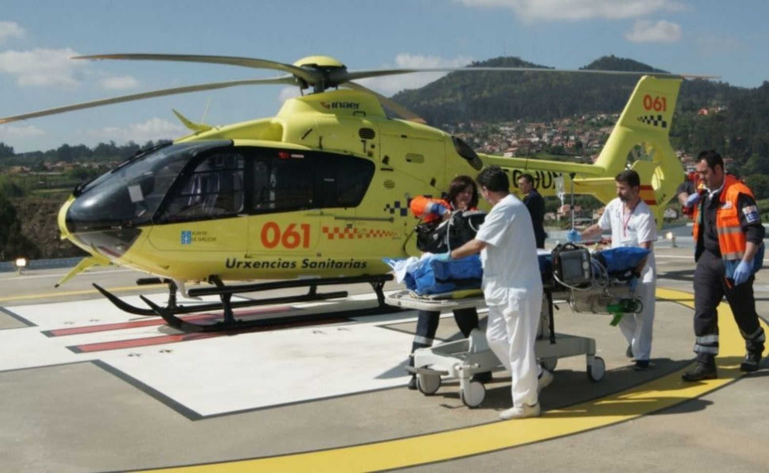 Foto de archivo del helicóptero medicalizado del 061