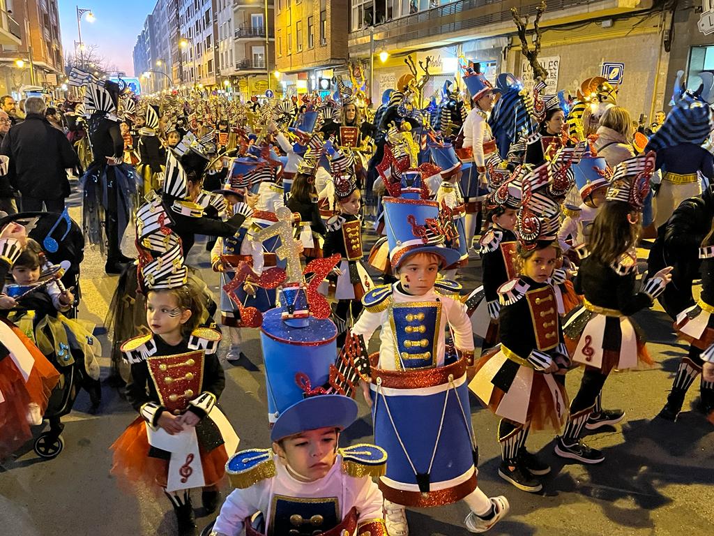 Desfile de Carnaval con 4.500 personas en Logroño