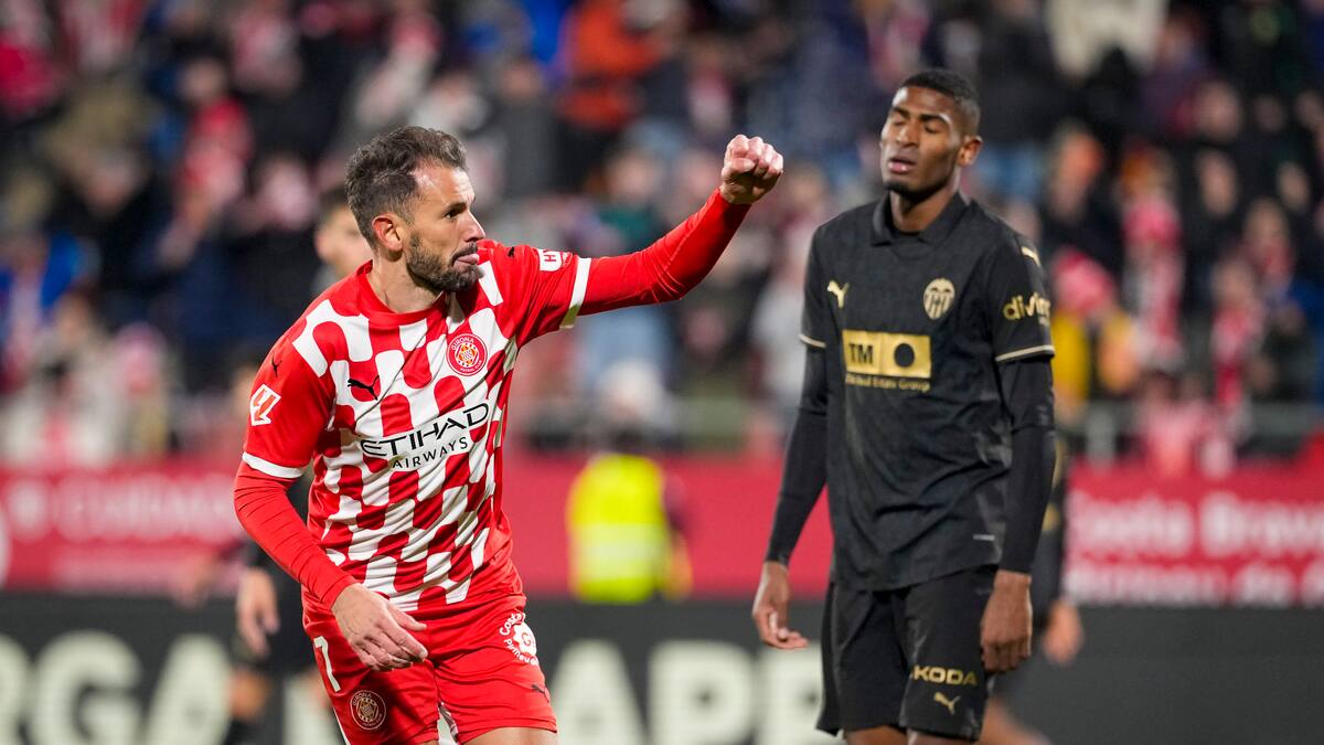 20 de los 46 goles que el Valencia ha encajado en Liga se originaron en centros laterales