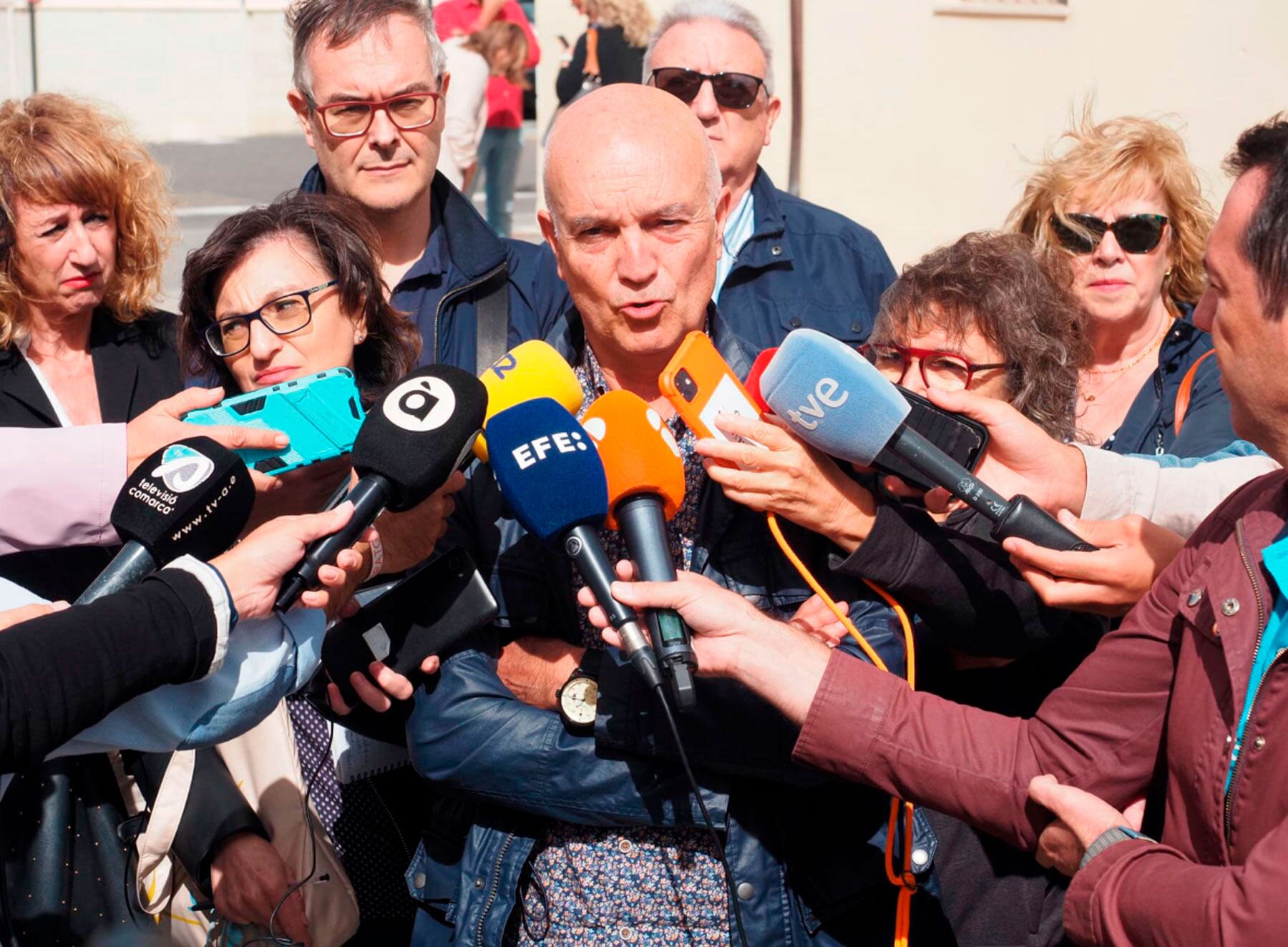 José Luis García, atendiendo a los medios a la finalización de juicio de DomusVi