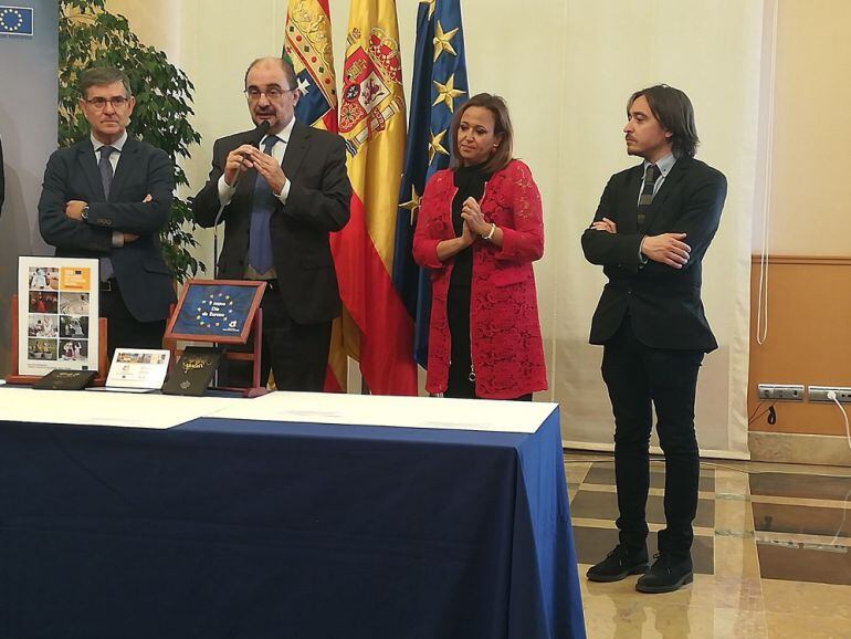 El presidente Lambán ha hecho estas declaraciones en la celebración del Día de Europa, acto en el que también han participado el consejero de Presidencia, Vicente Guillén, la consejera de Educación, Mayte Pérez, y el director general de Cultura, Nacho Esc