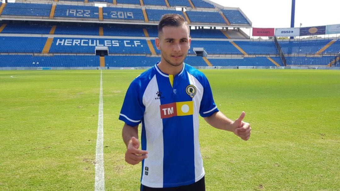 Borja Martínez en su presentación como jugador del Hércules