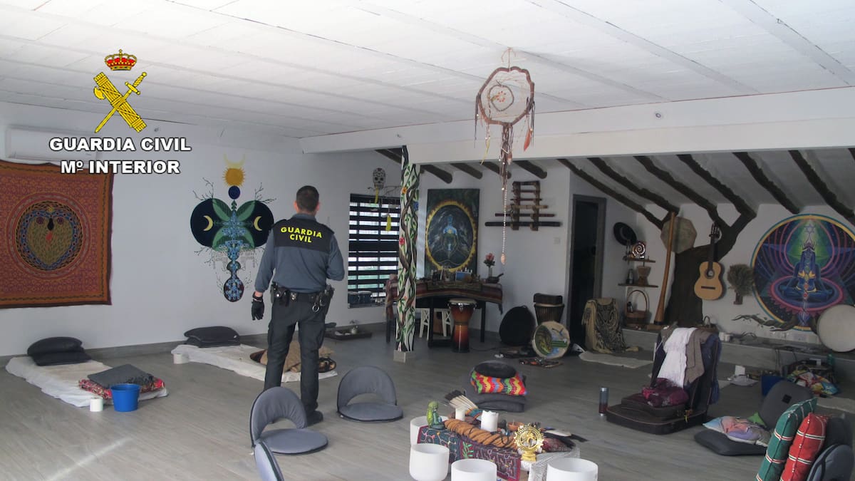 Desmantelada en Yecla una casa de retiros espirituales donde se practicaban rituales de sanación chamánicos