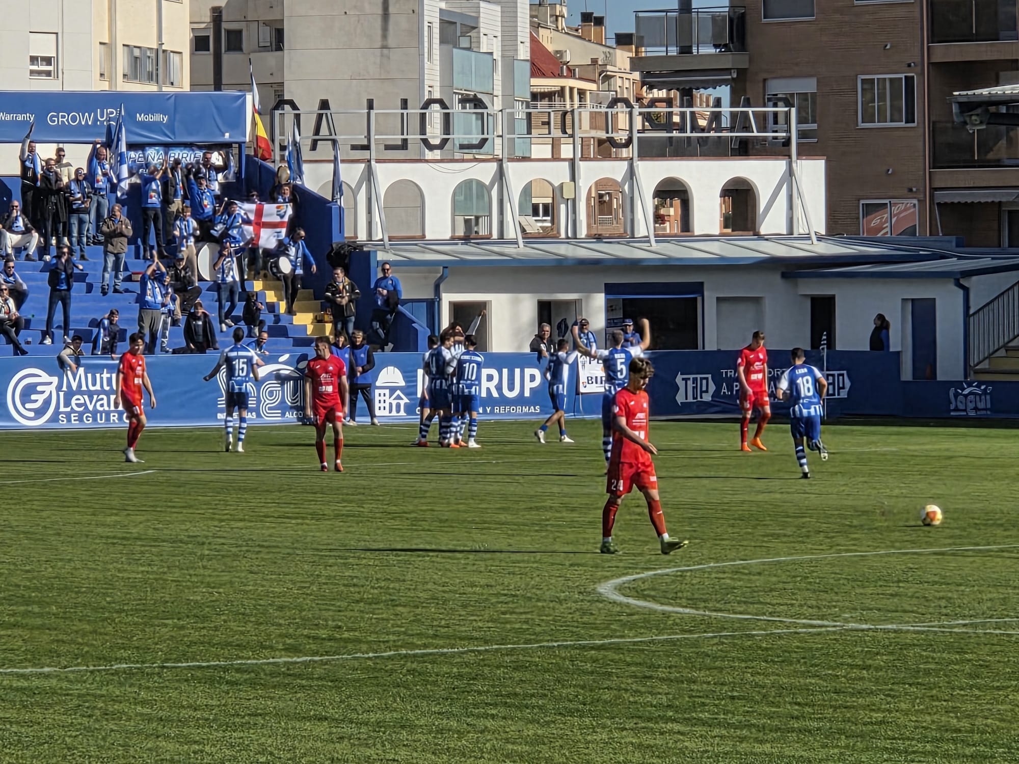 Momento del gol de Rubén Catalá ante el Porreres