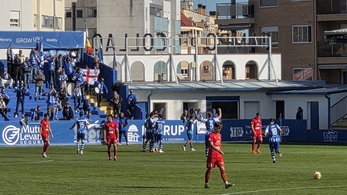 CD Alcoyano 2 - 0 Porreres: Dos latigazos para sumar otra victoria